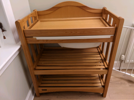 baby change table gumtree